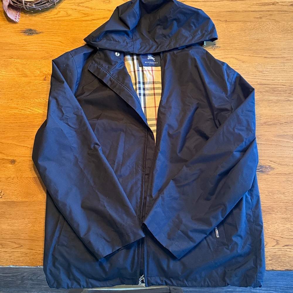 Burberry London Black Hooded Raincoat Jacket with Plaid Lining XL Nova